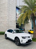 VinFast VF8 Plus 2022 mới