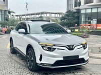 VinFast VF8 Plus 2022 thuê pin cũ – 40000 km