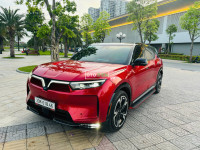 VinFast VF9 Plus 2023 mua pin SDI lướt – 4000 km