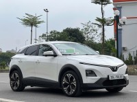 VinFast VF6 Plus 2024 mua pin lướt - 5000 km
