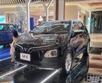 VinFast VF5 2025 đen huyền bí