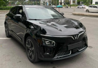 VinFast VF7 Eco 2025 mới