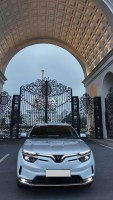 VinFast VF8 Plus 2024 mua pin CATL lướt - 3000 km