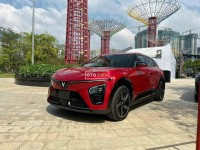 VinFast VF7 2025 đỏ