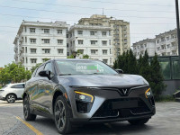 VinFast VF7 Plus 2024 mua pin lướt – 80 km