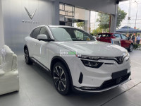 VinFast VF8 Plus 2024 mới