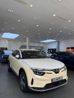 VinFast VF8 Eco 2024 mới