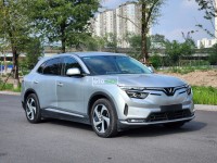 VinFast VF8 Eco 2022 thuê pin tp cũ - 14000 km