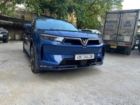 VinFast VF9 Plus 2024 mua pin CATL lướt - 37 km