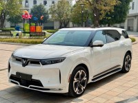 VinFast VF9 Plus 2023 thuê pin CATL lướt 2500 km