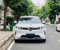 VinFast VF9 Plus 2024 mới mua pin CATL