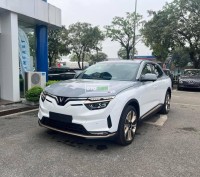 VF8 Lux Plus 2024 hoả long mua pin lướt – 48 km