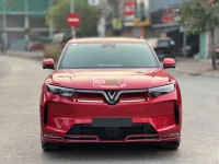 VinFast VF9 Plus 2023 thuê pin CATL mới