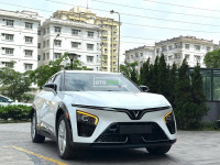 VinFast VF7 Eco 2025 mua pin lướt - 7000 km