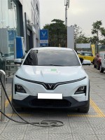VinFast VF6 Plus 2024 mua pin cũ - 17000 km