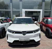 VinFast VF9 Eco 2023 mua pin CATL lướt – 2000 km