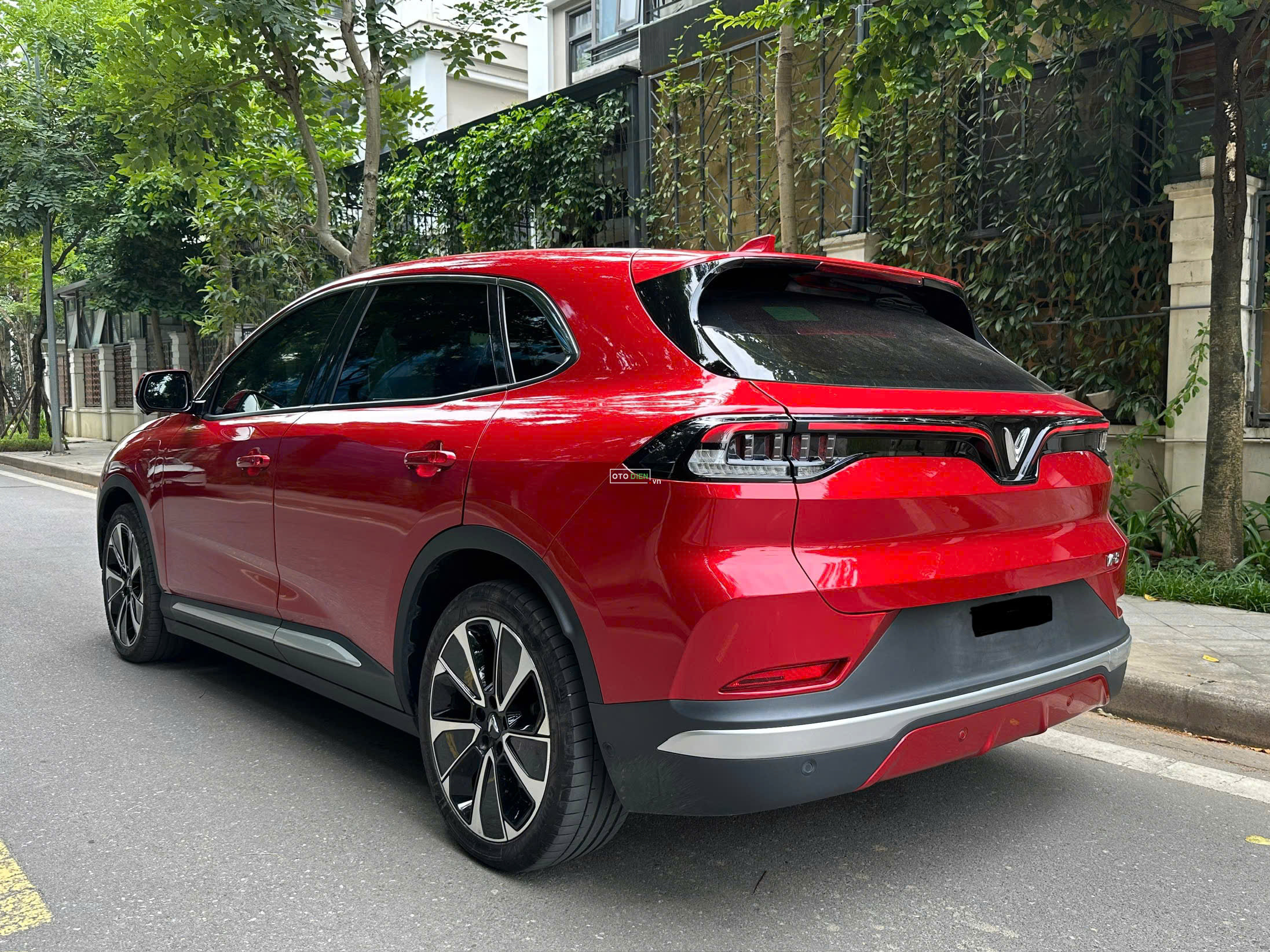 VinFast VF8 2025 Plus - 14000 km2