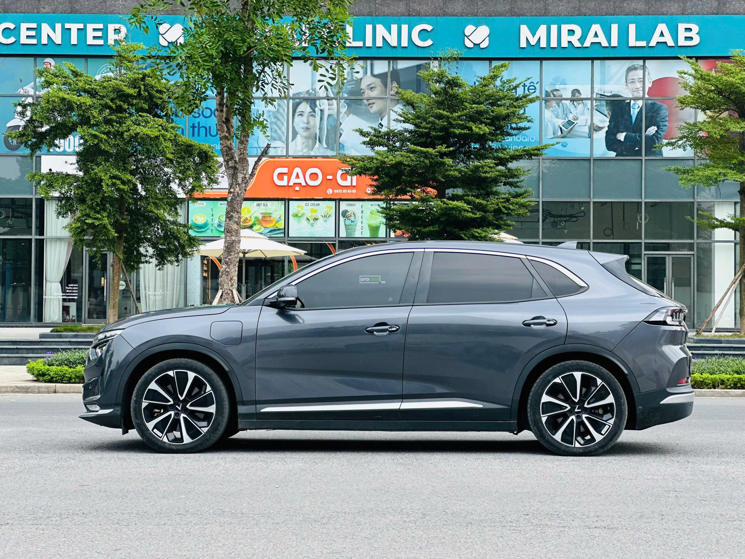 VinFast VF8 2023 Plus - 52000 km0