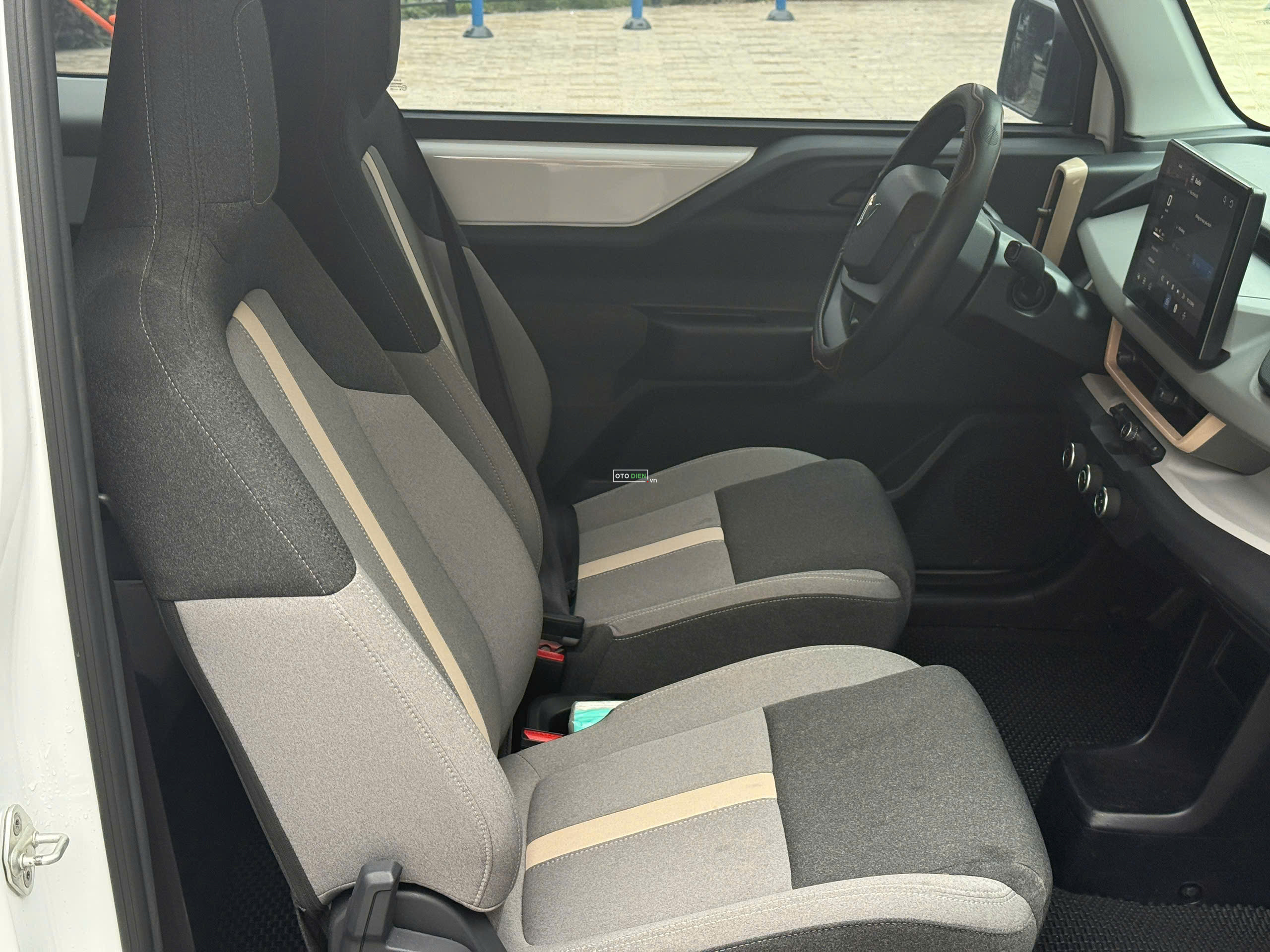 Nhận xe VF3 chỉ với 60 triệu xe xẵn hóa đơn giao ngay7