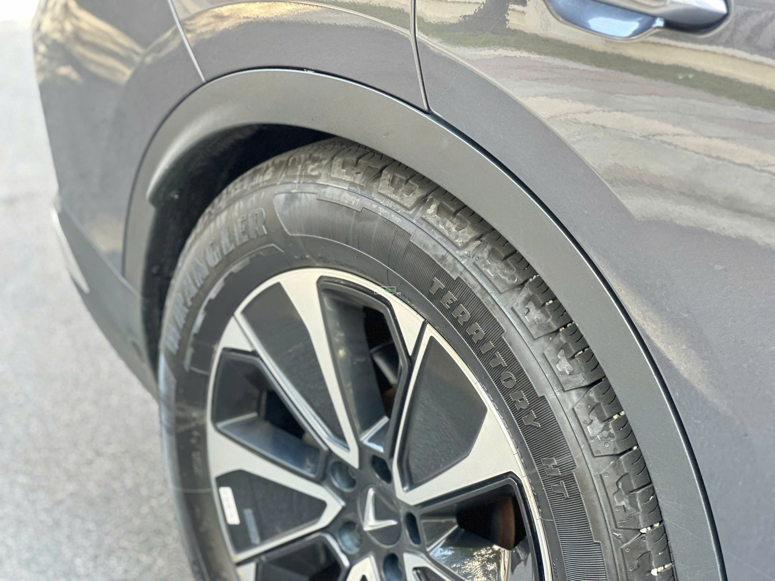 VinFast VF8 2022 Plus - 60000 km2