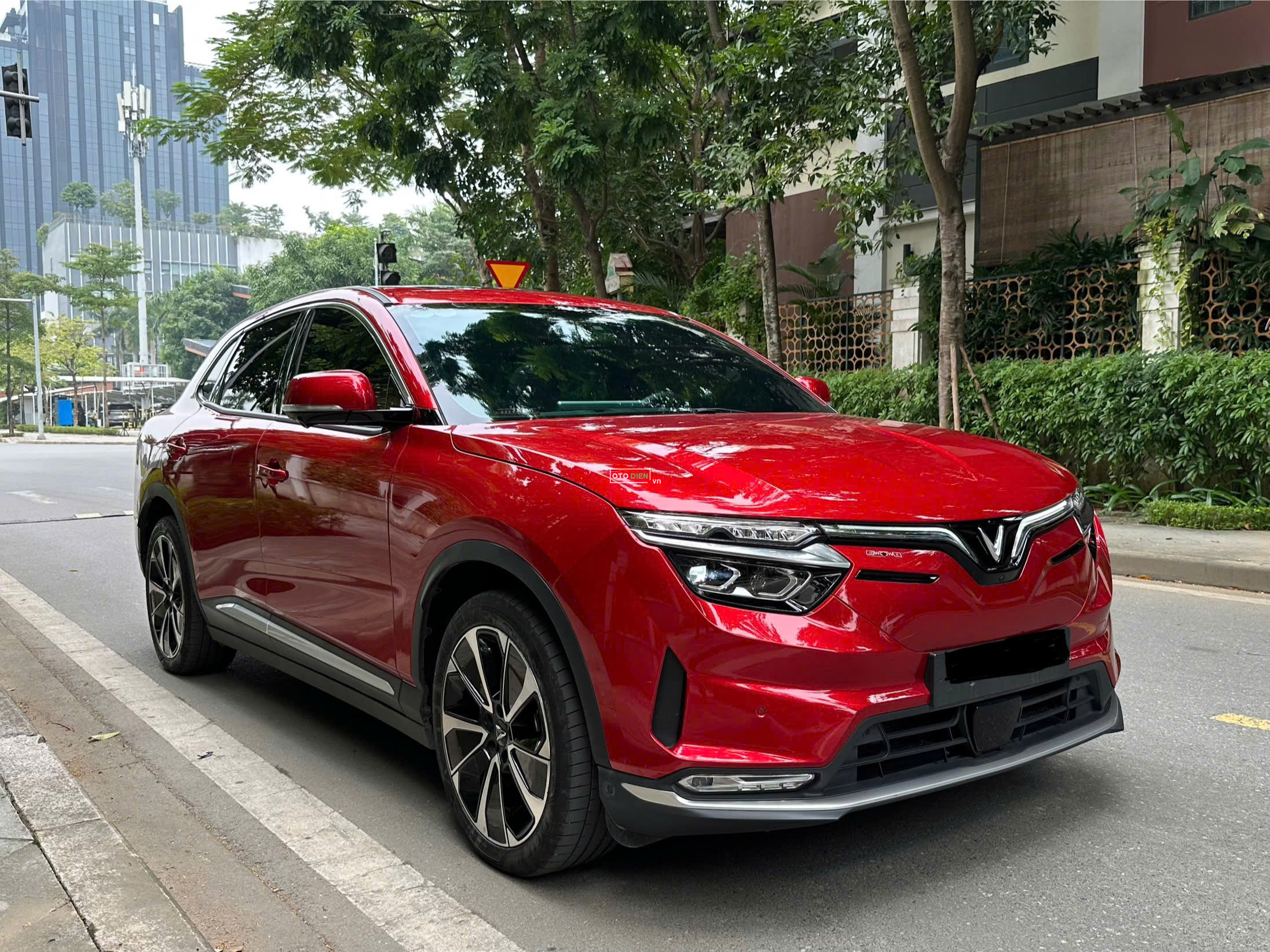 VinFast VF8 2025 Plus - 14000 km0