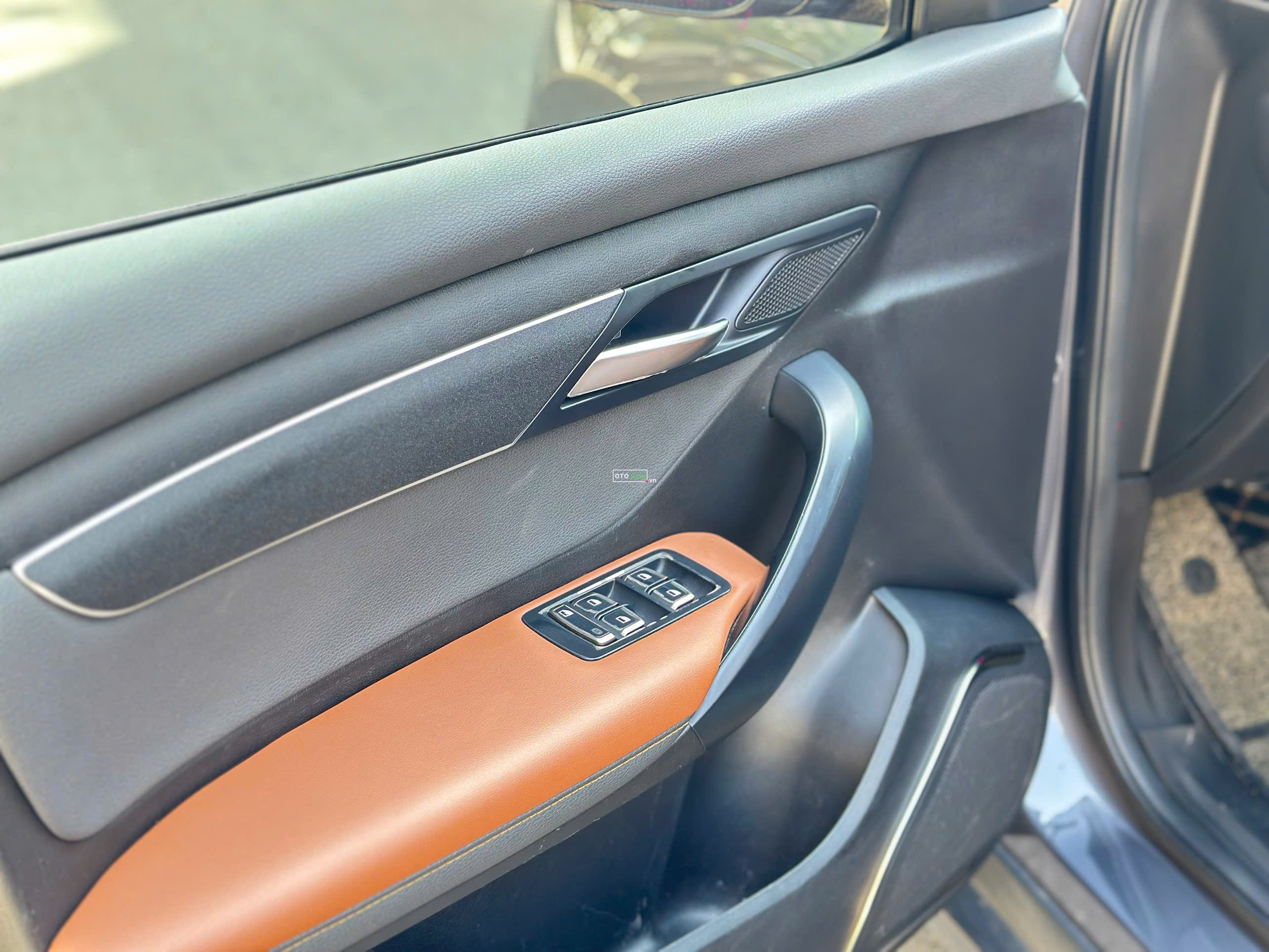 VinFast VF8 2022 Plus - 60000 km4