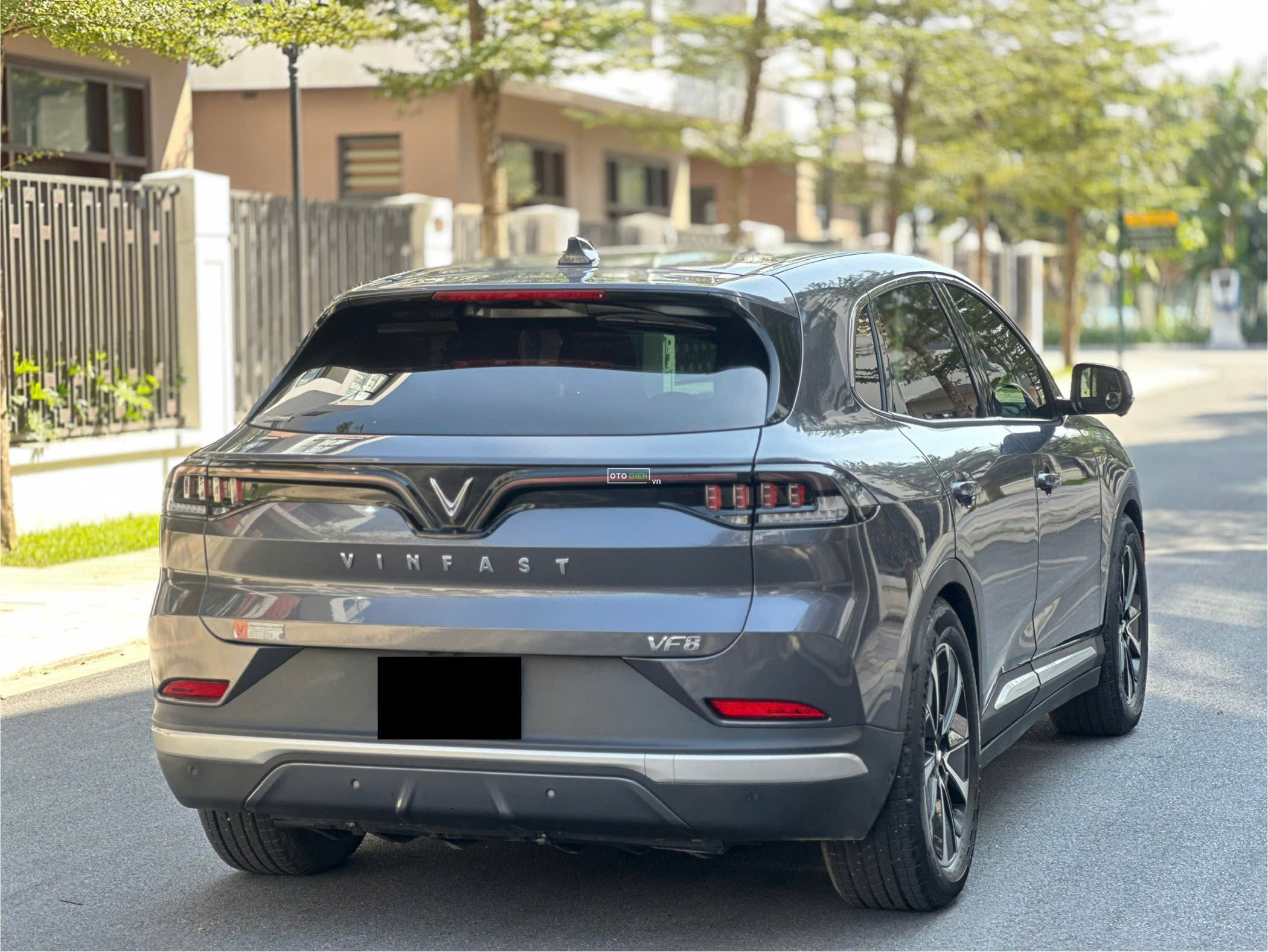 VinFast VF8 2022 Plus - 60000 km1