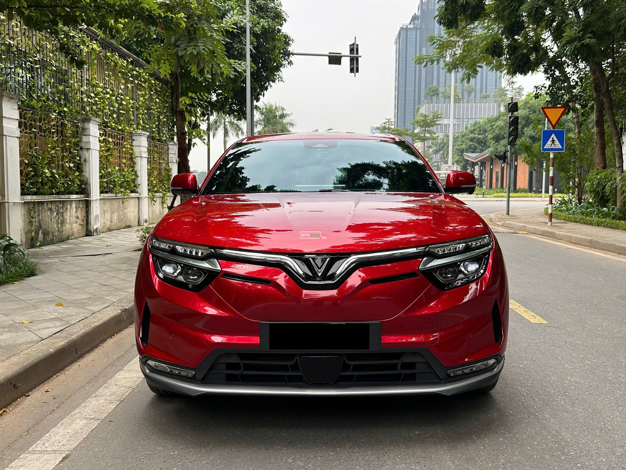 VinFast VF8 2025 Plus - 14000 km1