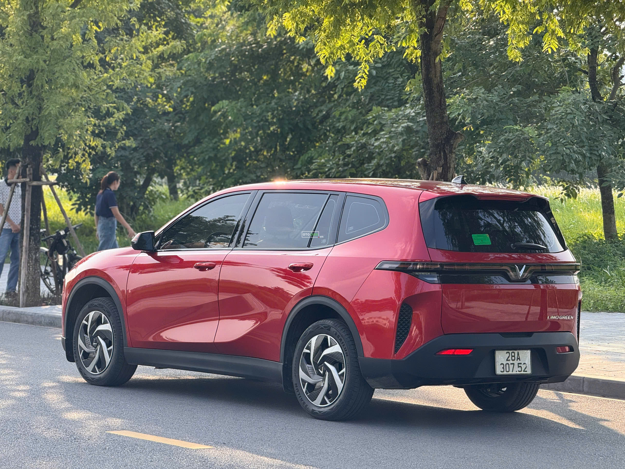 VinFast Limo Green 2025 - 2000 km2