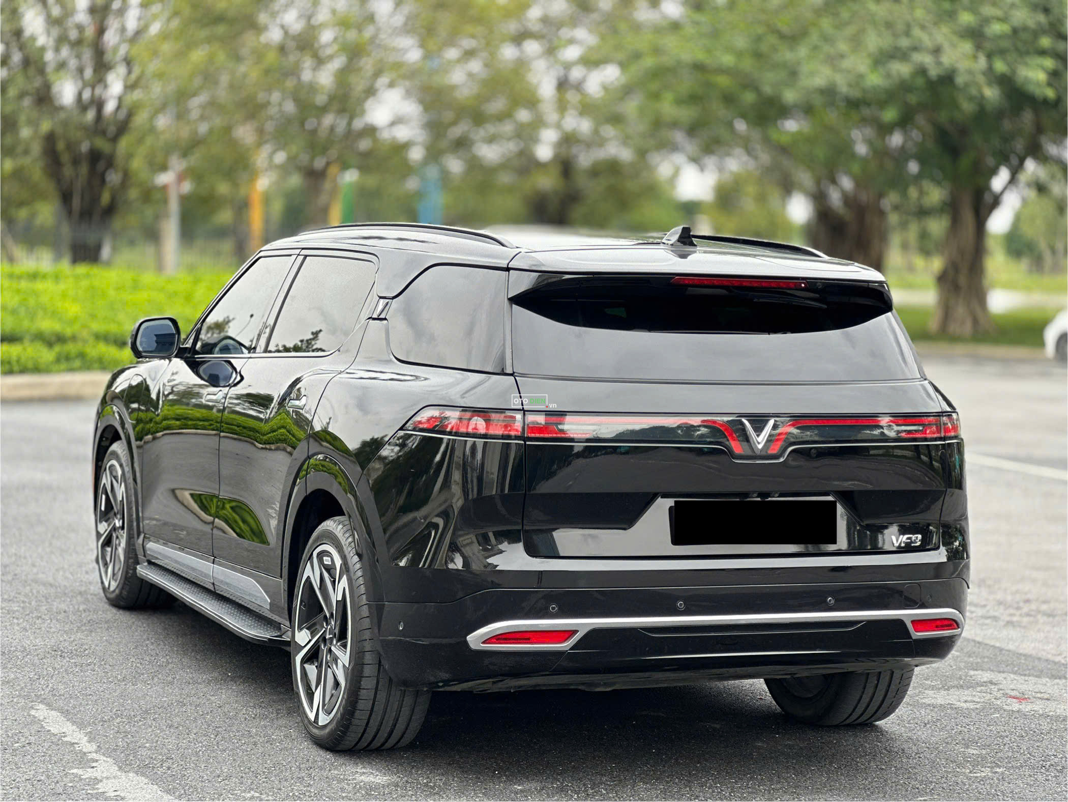 VinFast VF9 2023 Plus - 40000 km1