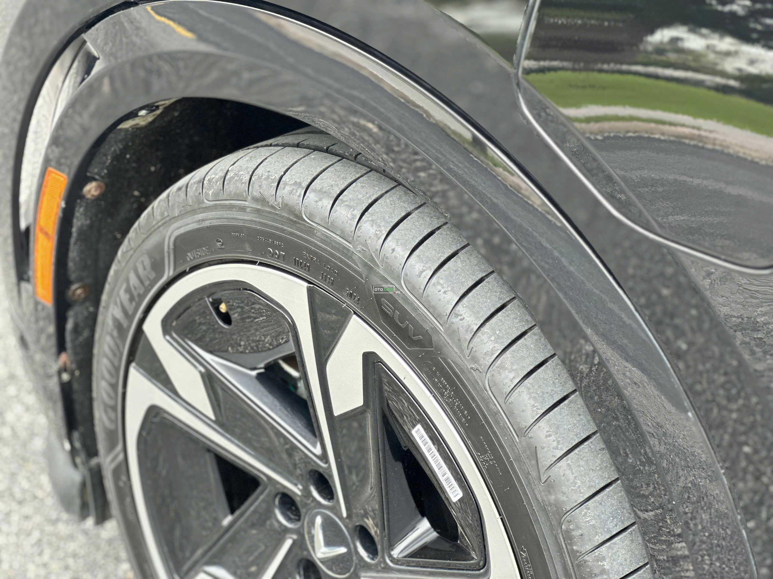 VinFast VF9 2023 Plus - 40000 km4