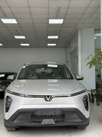 VinFast Limo Green 2025 - 10 km