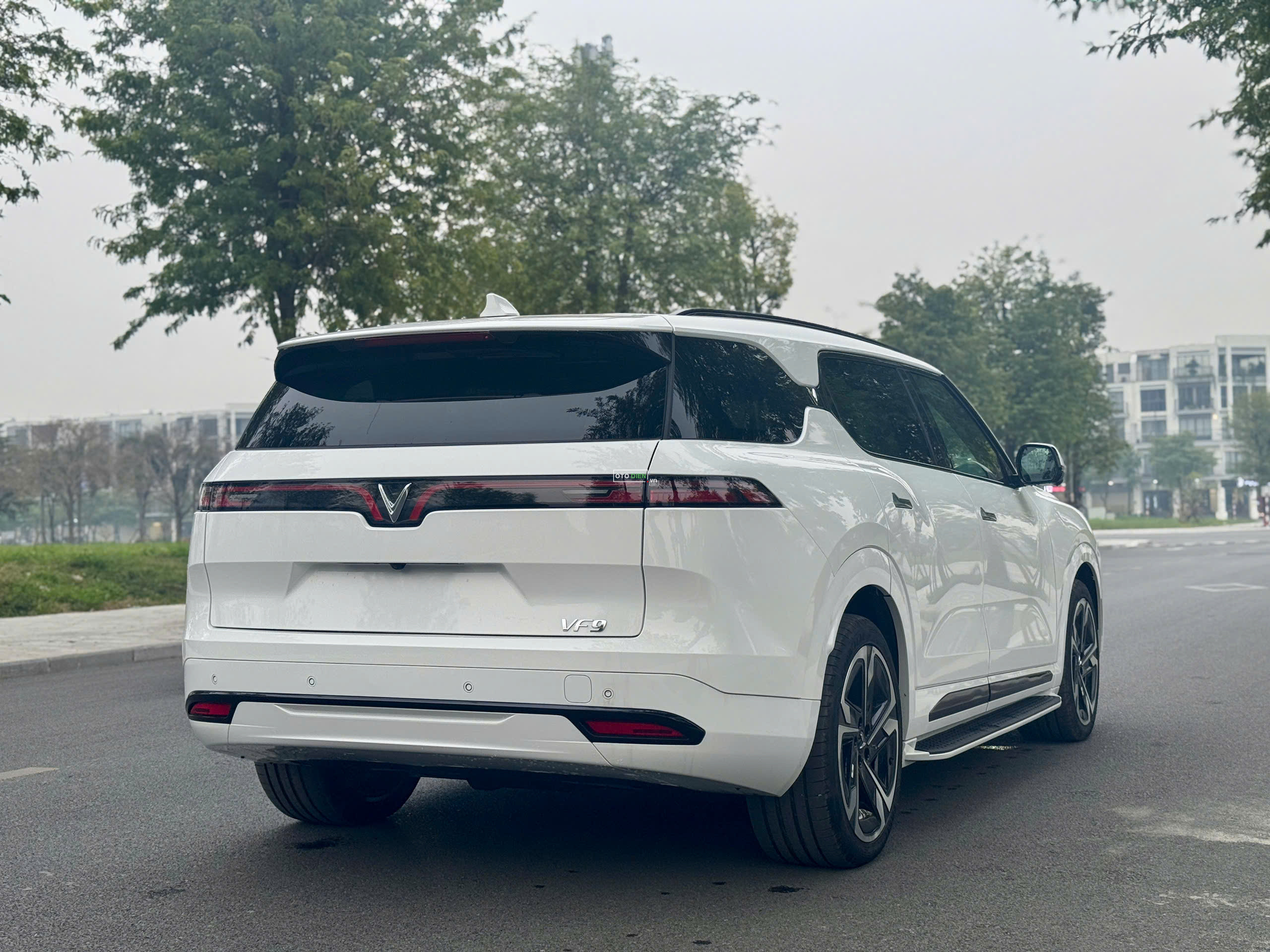 VinFast VF9 2025 Plus - 0 km3