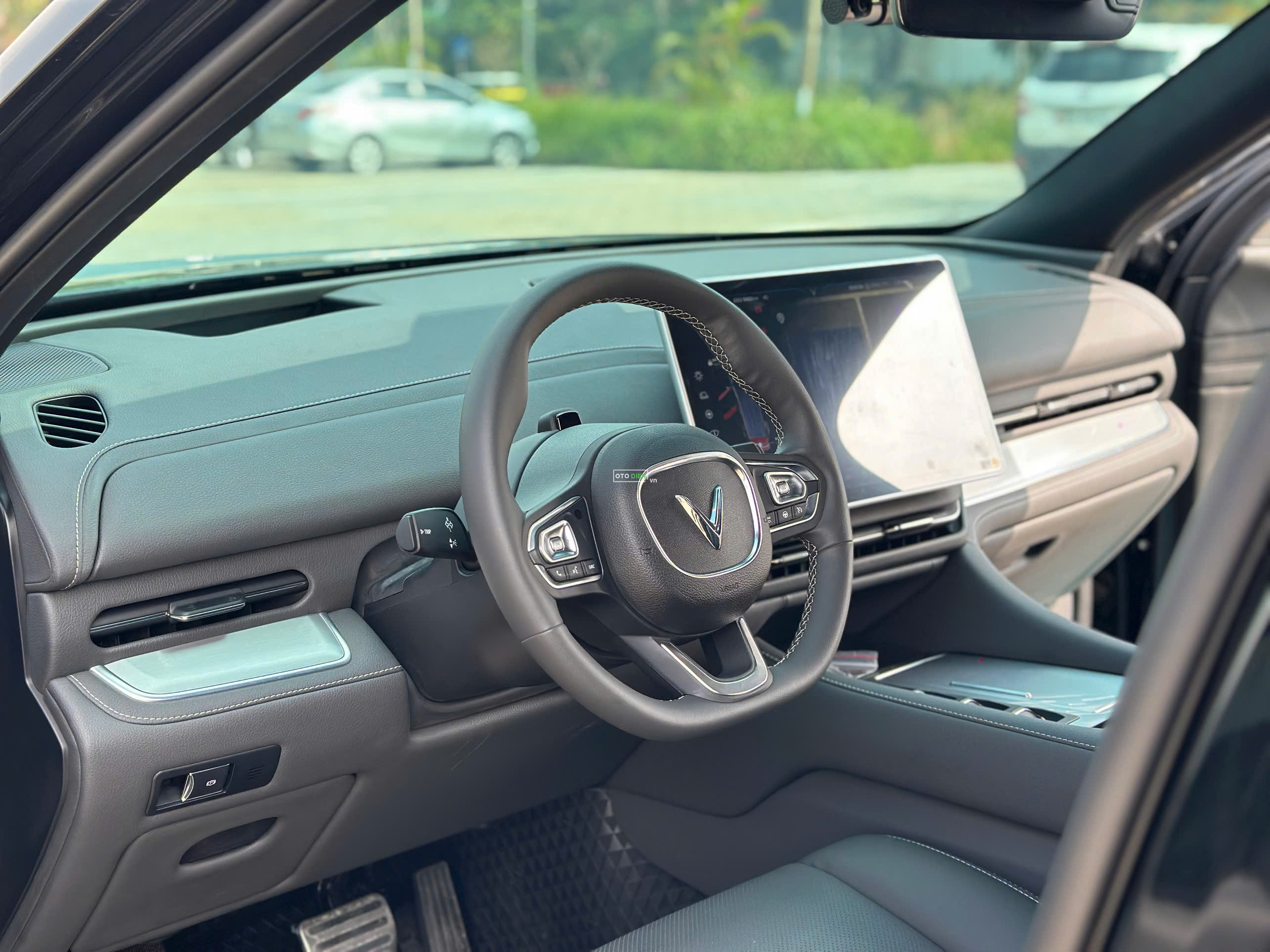 VinFast VF9 2024 Plus - 9000 km4