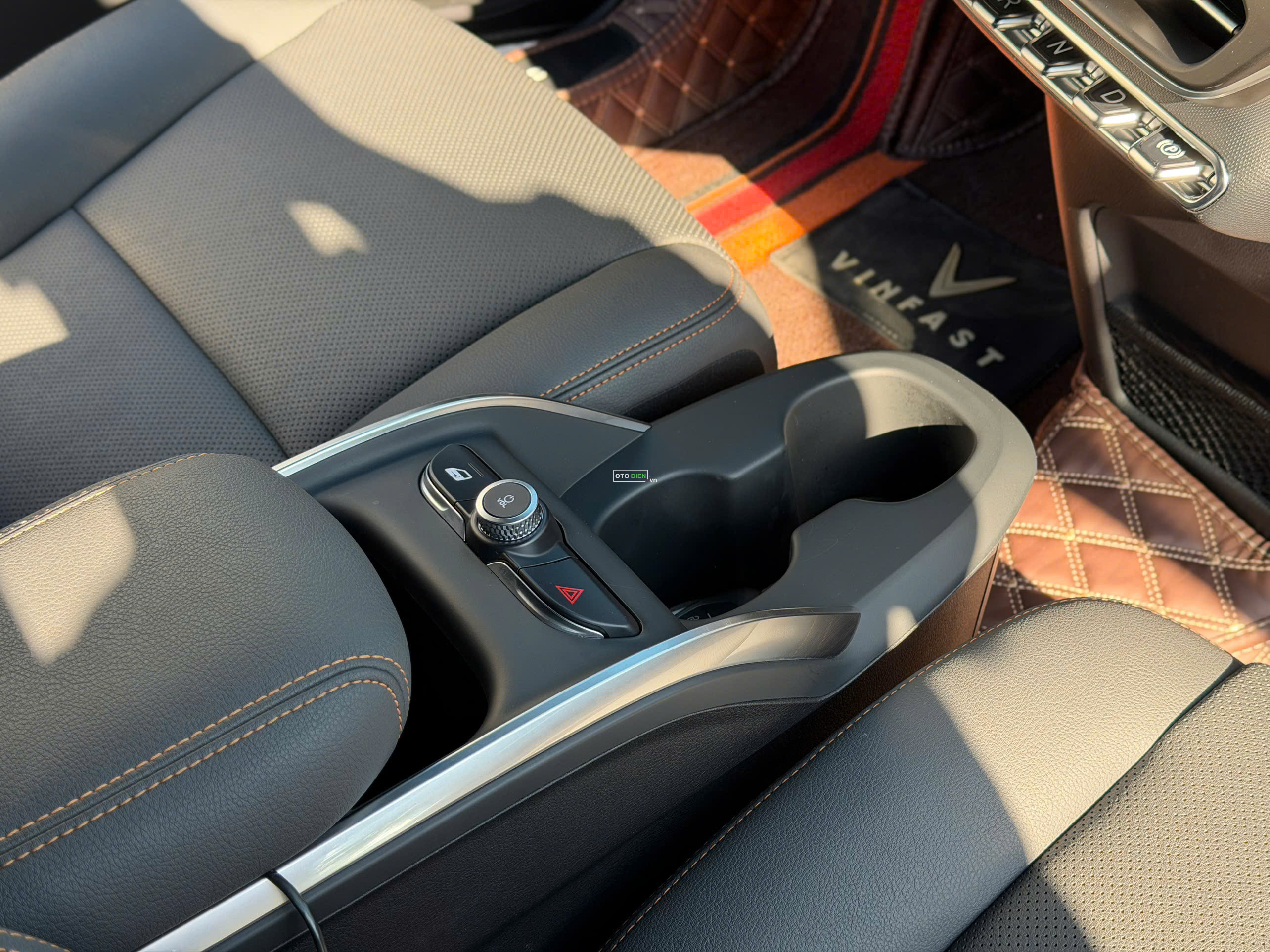 VinFast VF6 2025 Plus - 5888 km4