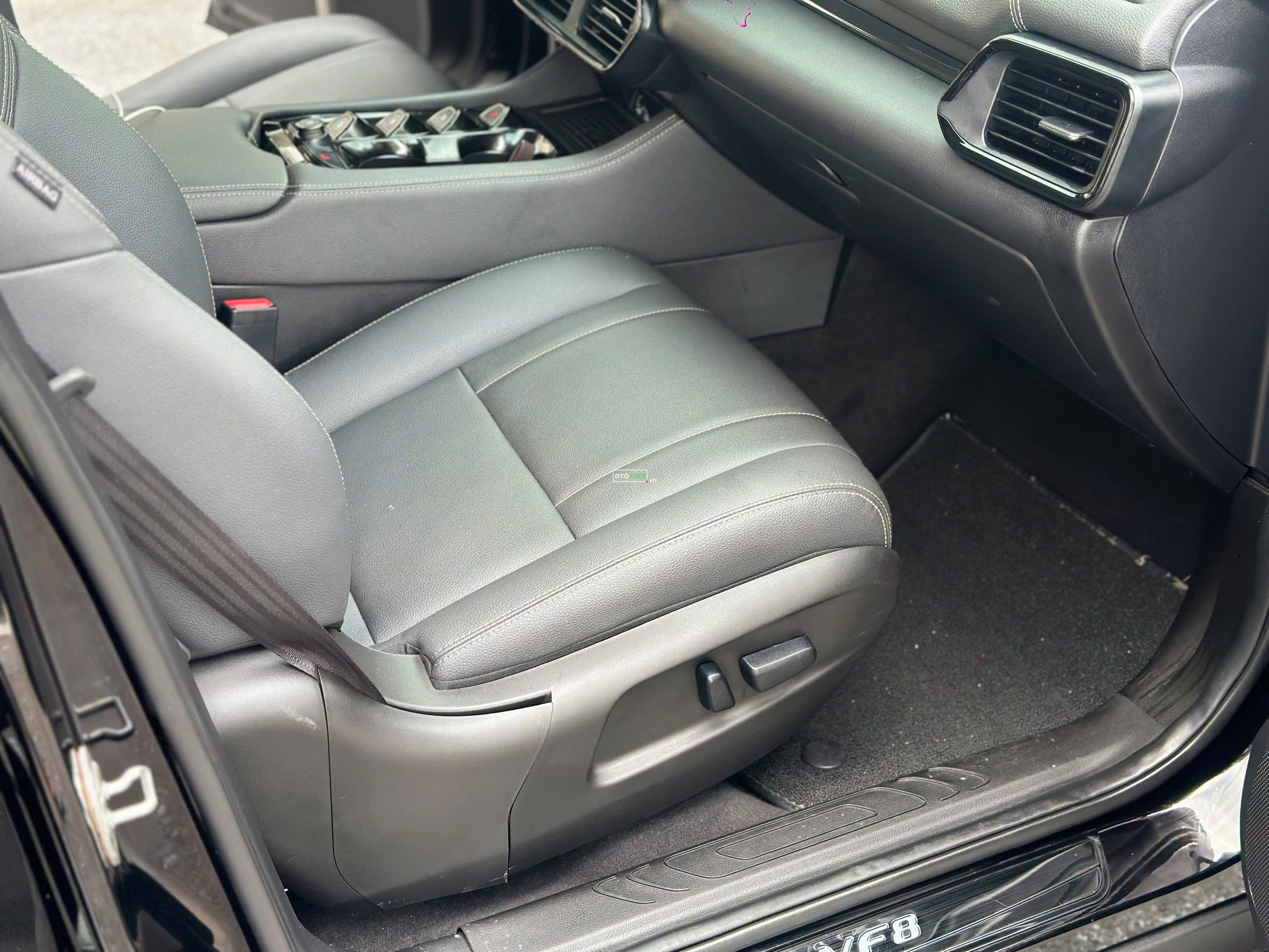 VinFast VF8 2022 Eco - 90000 km6