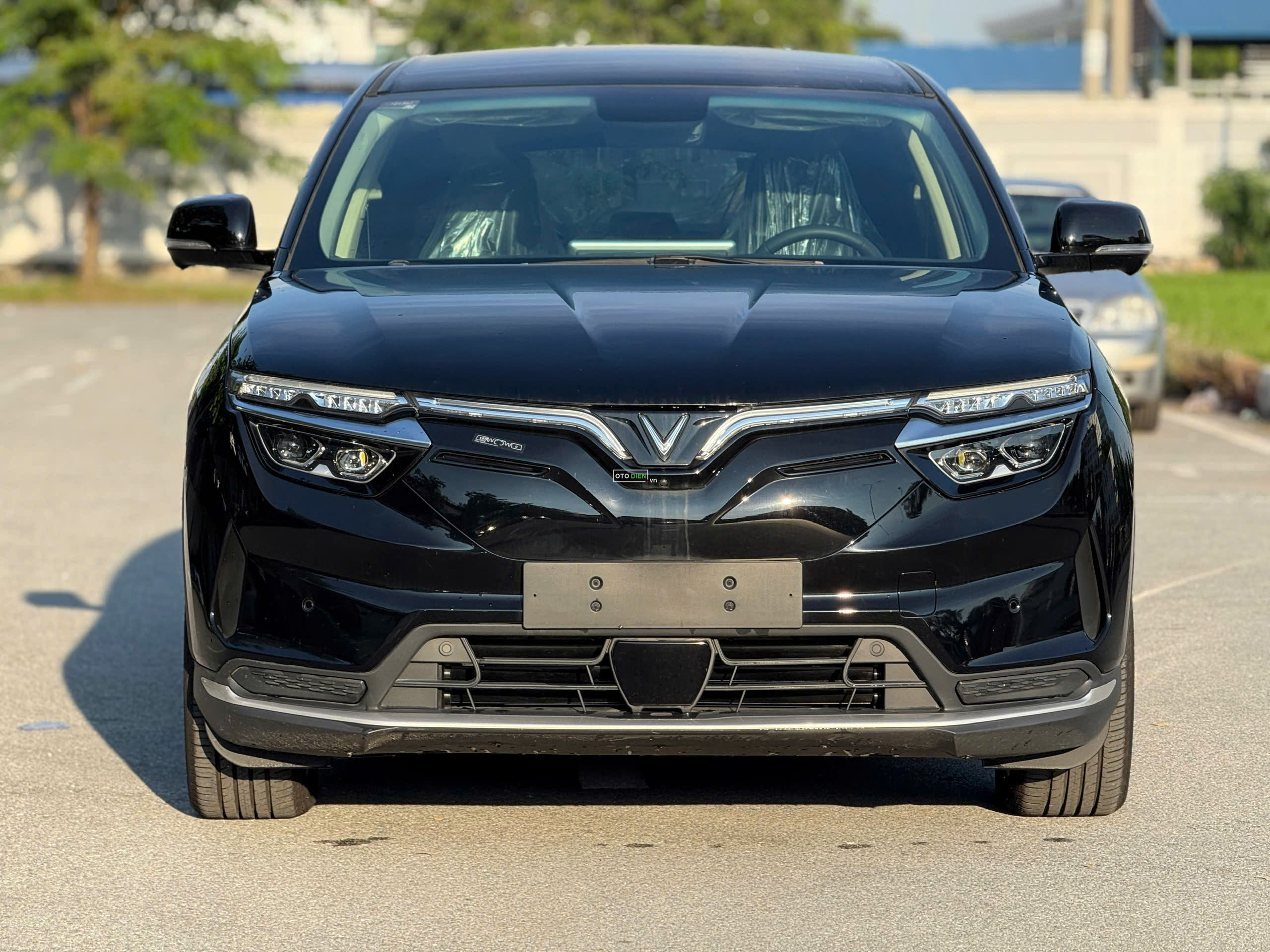 VinFast VF8 2024 Eco - 27 km0