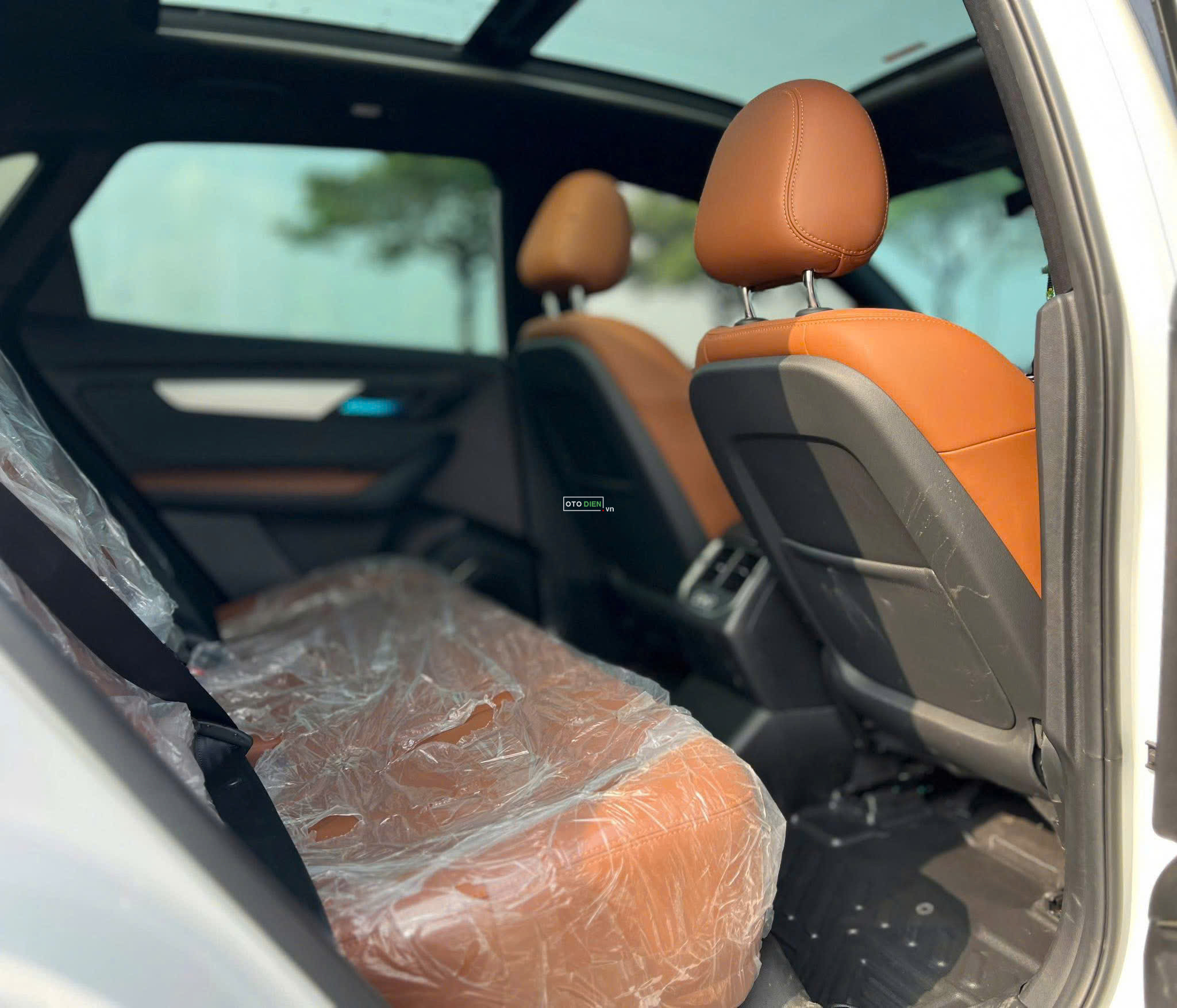 VinFast VF8 2025 Plus - 15000 km5