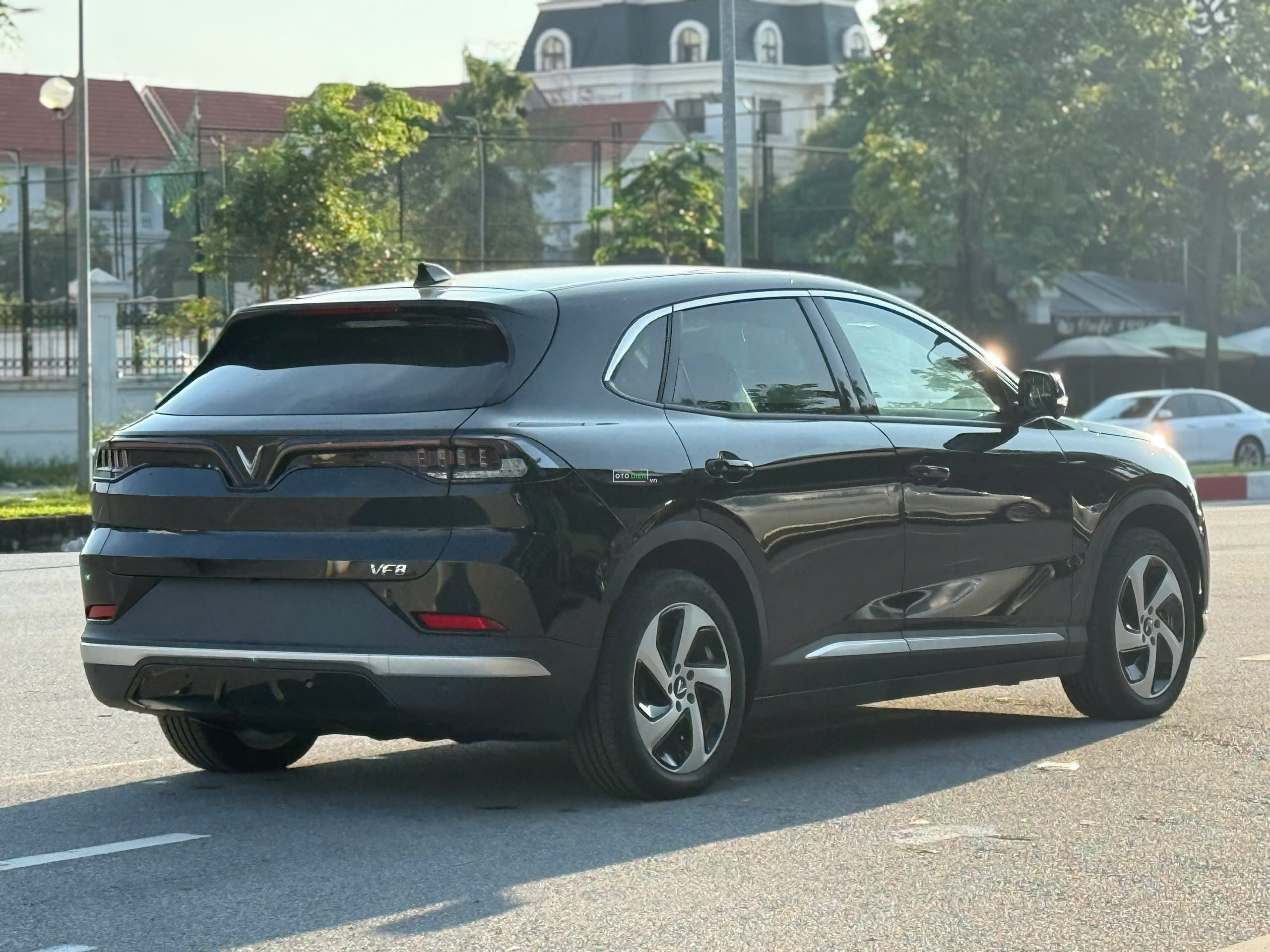 VinFast VF8 2024 Eco - 27 km2