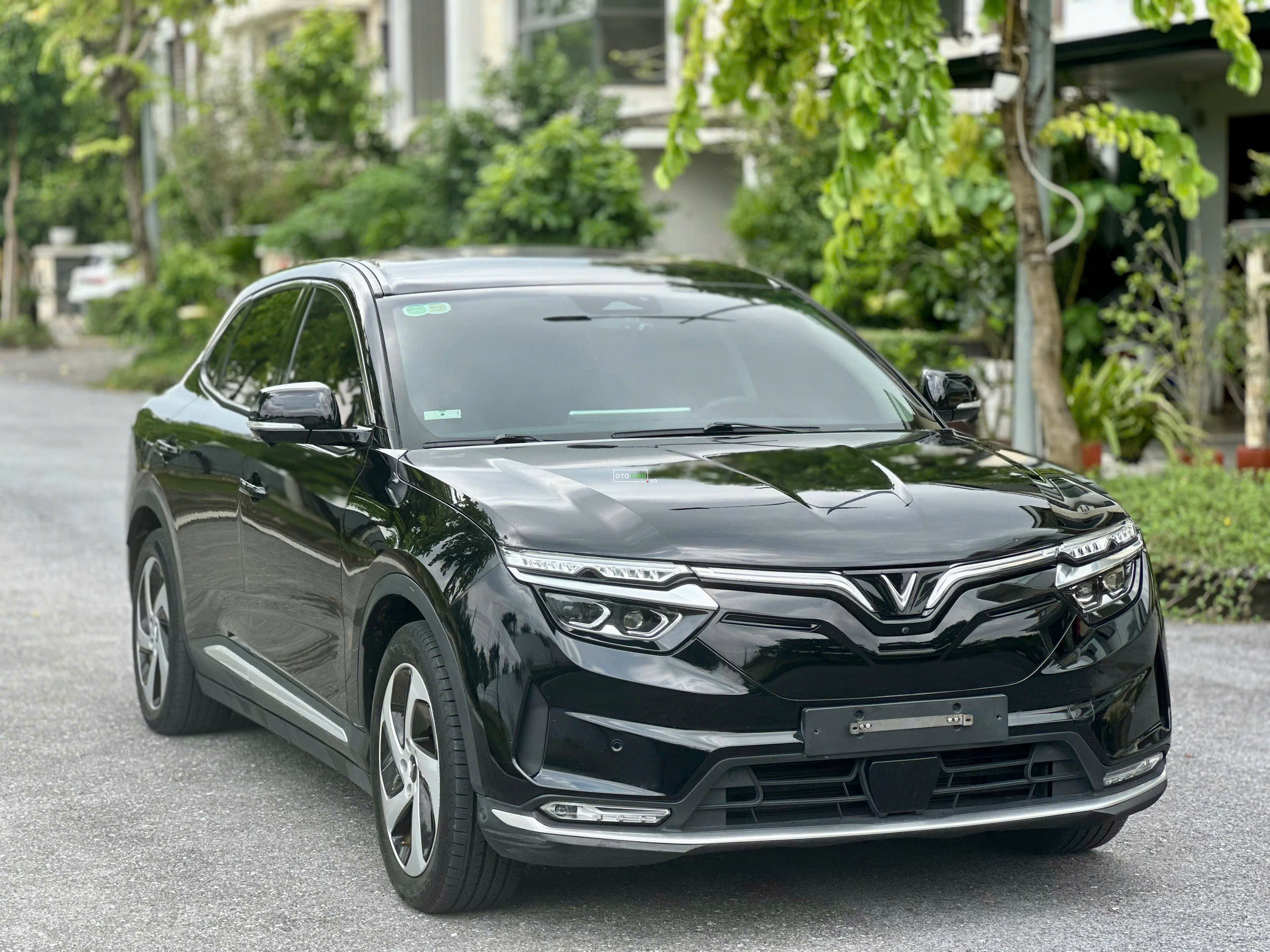 VinFast VF8 2022 Eco - 90000 km0