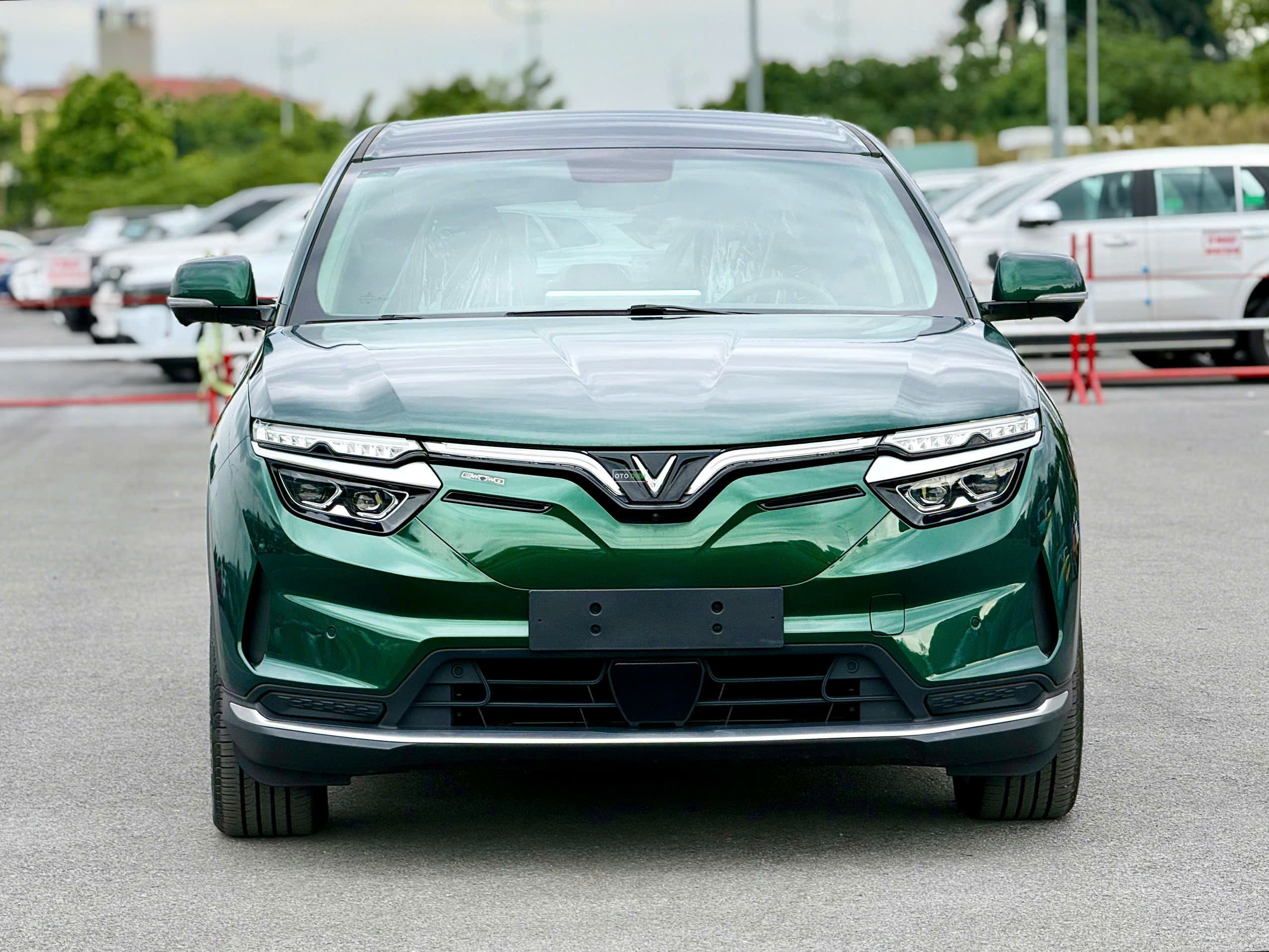 VinFast VF8 2024 Eco - 25 km0