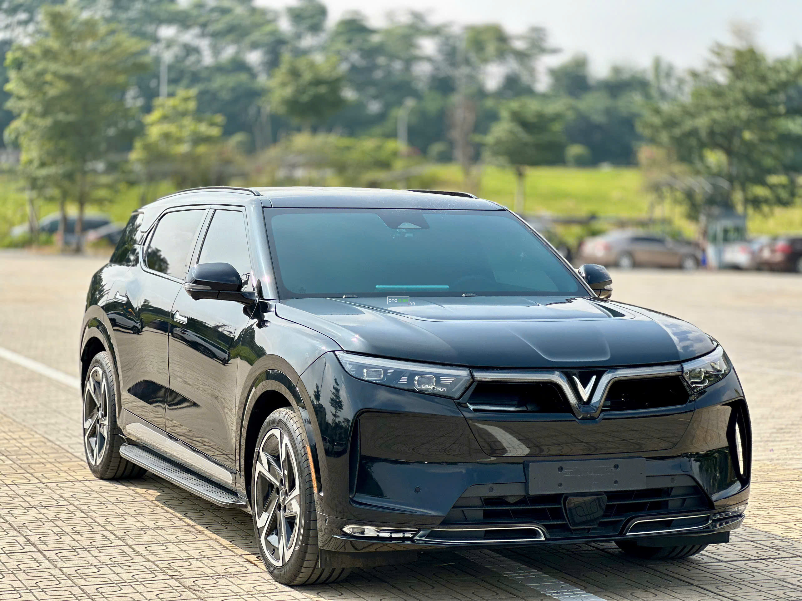 VinFast VF9 2024 Plus - 9000 km0