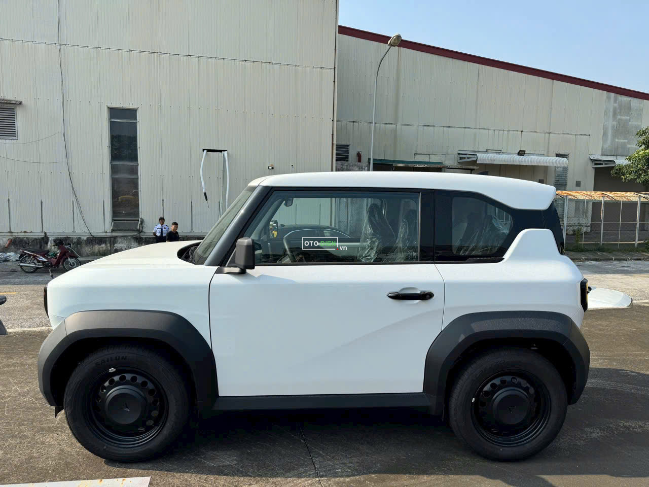 Sẵn xe VF3 màu trắng giao ngay0