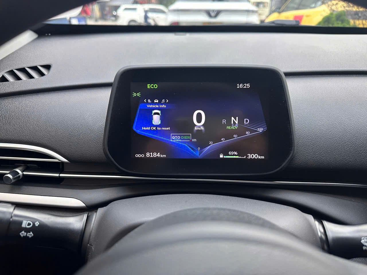 VinFast VF5 2024 Plus - 8000 km1