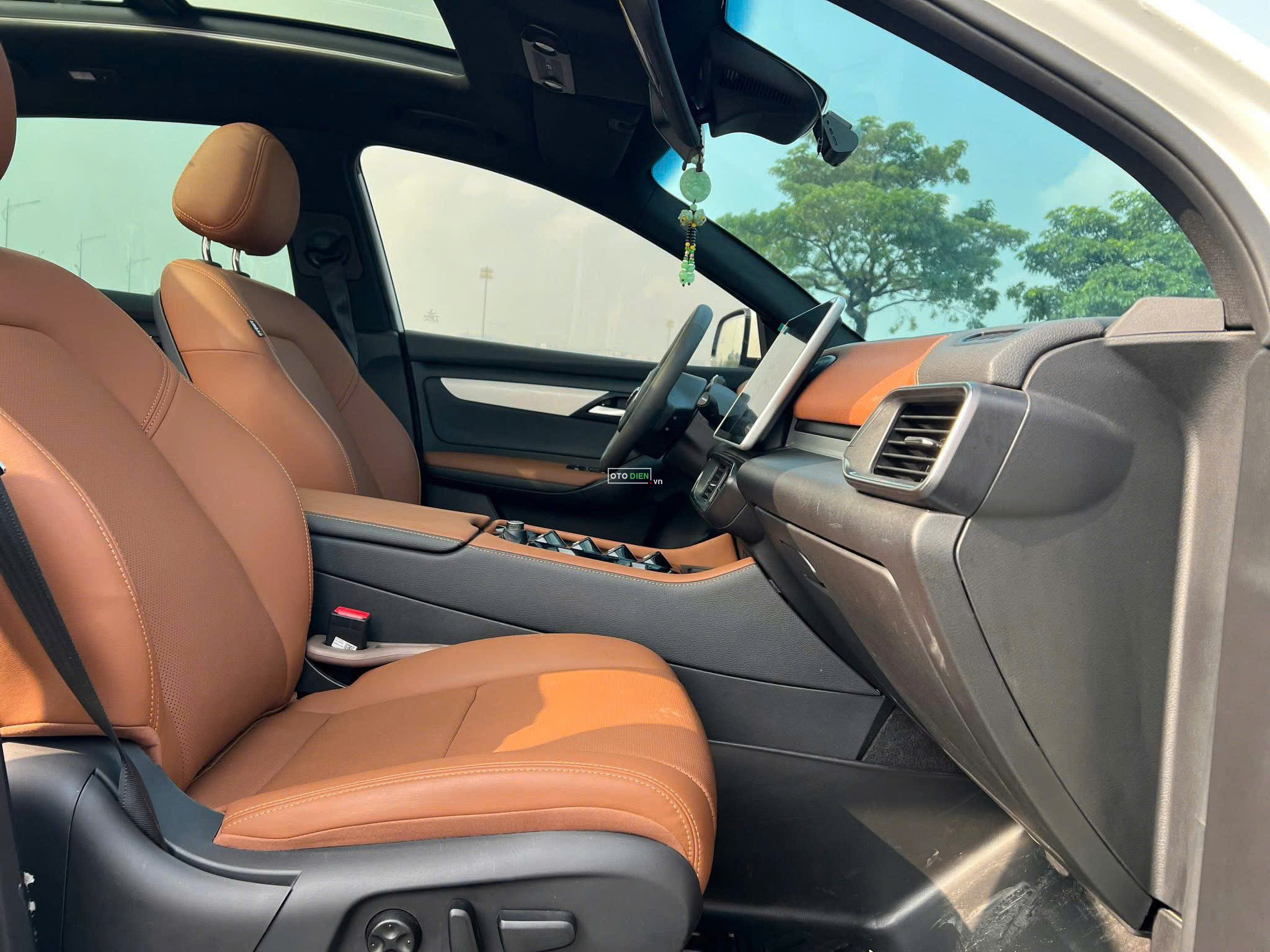 VinFast VF8 2025 Plus - 15000 km4