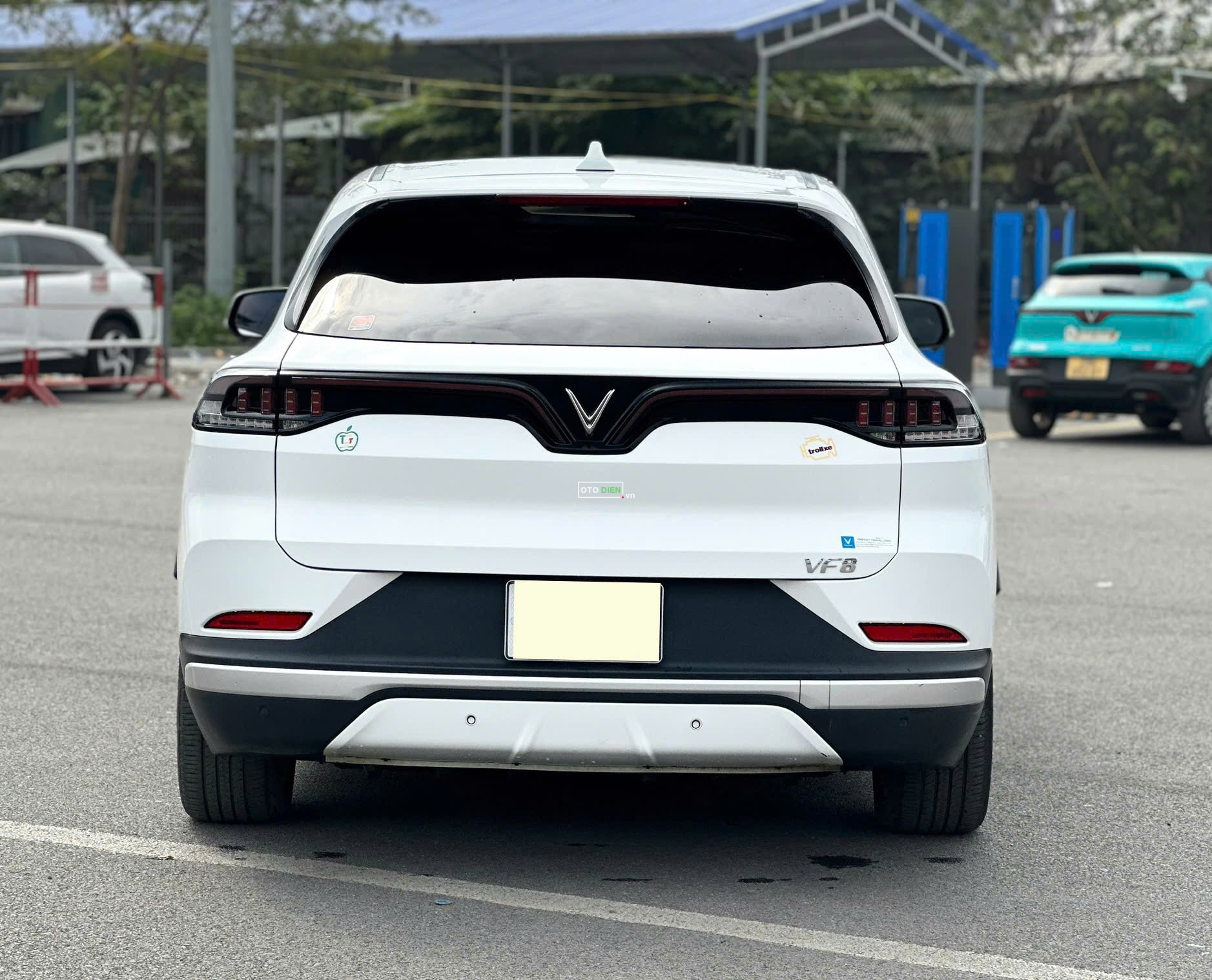 VinFast VF8 2023 Eco - 30000 km8