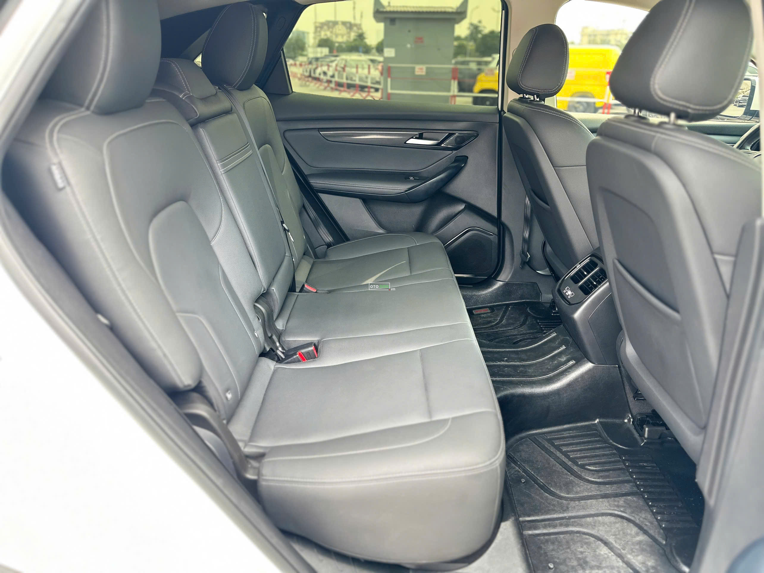 VinFast VF8 2023 Eco - 30000 km9