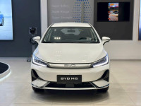 BYD M6 đẹp keng ngon nhất trong phân khúc.