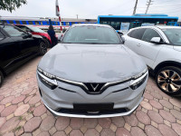 🔥🚗 VINFAST VF8 PLUS XÁM XI MĂNG – XE MỚI 100% !