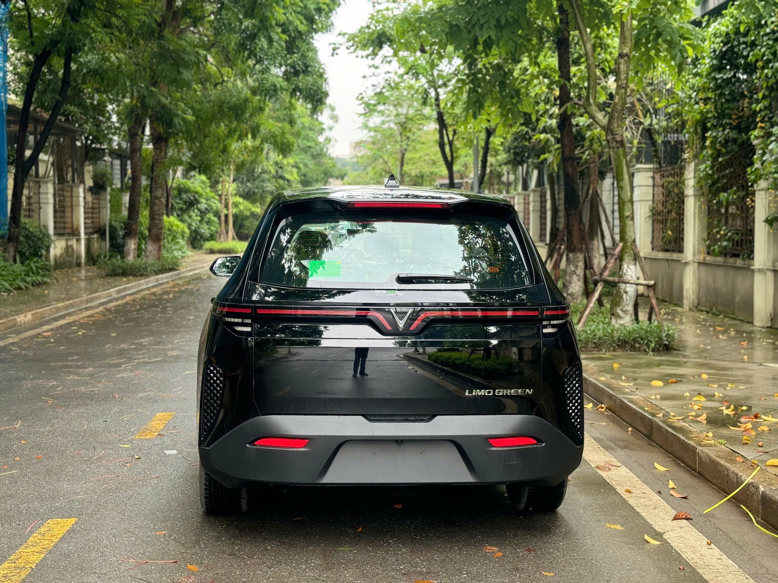 VinFast Limo Green 2025 - 5000 km4